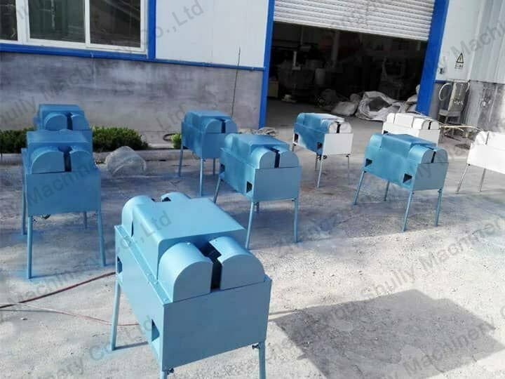 蒜根切茎机1 大蒜切根机制造商